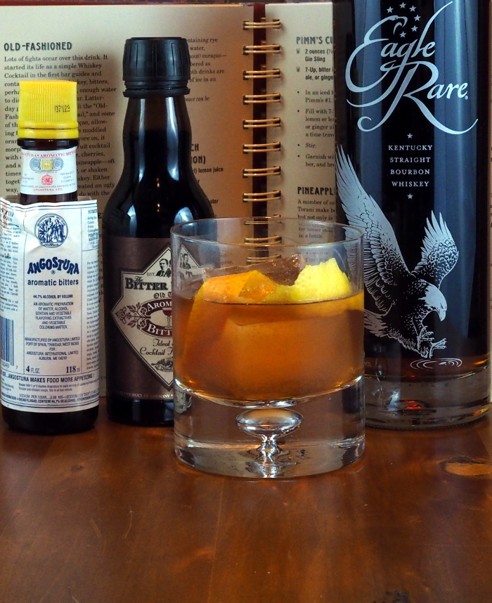 Old-Fashioned – Vintage Spirits and Forgotten Cocktails